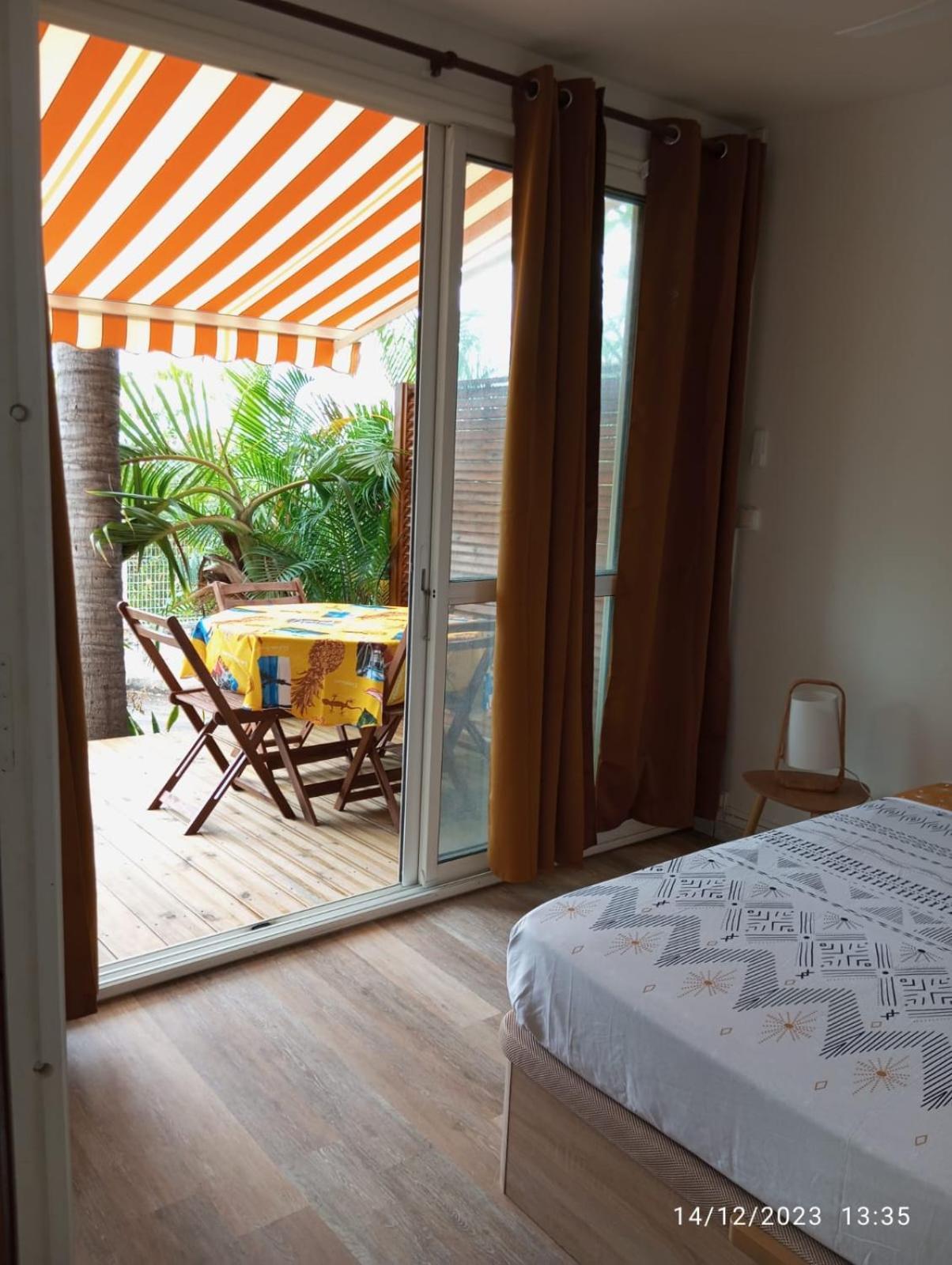 Apartamento Leu Doux Bruit Des Vagues Saint-Leu Exterior foto